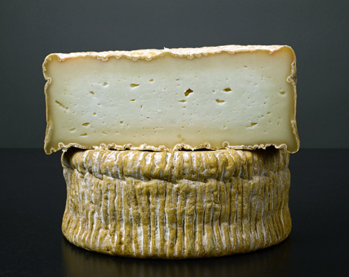 Consider Bardwell's award-winning Slyboro Cheese is made using Certified Animal Welfare Approved goat’s milk Consider Bardwell's award-winning Slyboro Cheese is made using Certified Animal Welfare Approved goat’s milk